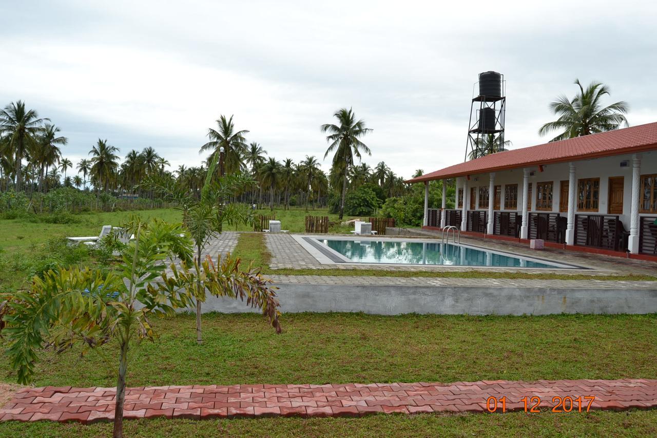 Shan Guest And Restaurant Nilaveli Exterior foto