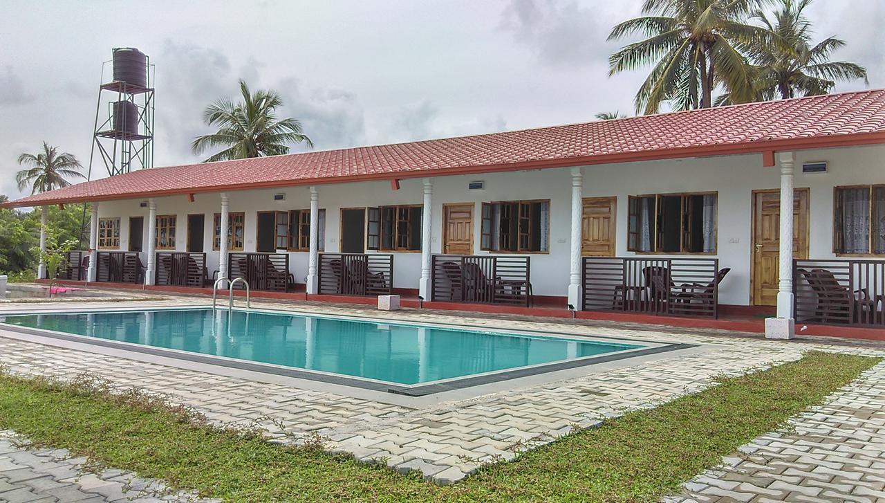 Shan Guest And Restaurant Nilaveli Exterior foto